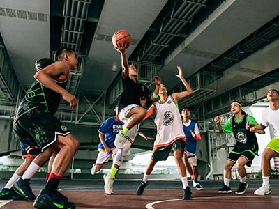 业余球员vs职业篮球球员